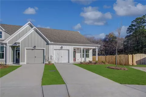 6 Harmony Cir, Cartersville, GA 30120