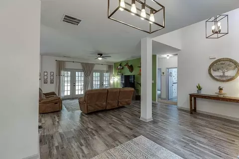 Entry Way - 1370 Michael Rd, Monroe, GA 30656 photo 2 of 5