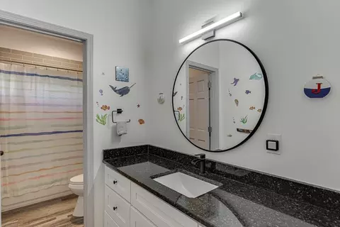Bath - 1370 Michael Rd, Monroe, GA 30656 photo 5 of 5