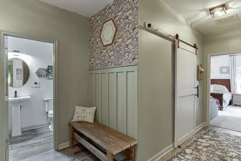 Entry Way - 1370 Michael Rd, Monroe, GA 30656 photo 4 of 5