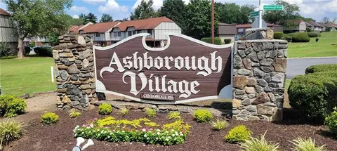 1814 Ashborough Rd #E, Marietta, GA 30067