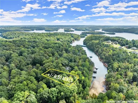 3516 Cub Cir, Gainesville, GA 30506