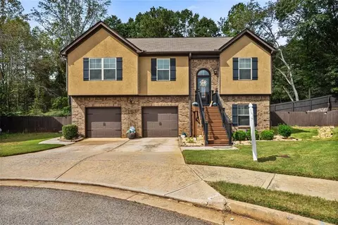 10852 Big Sky Dr, Hampton, GA 30228