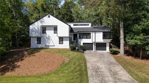 2153 Deep Woods Way, Marietta, GA 30062