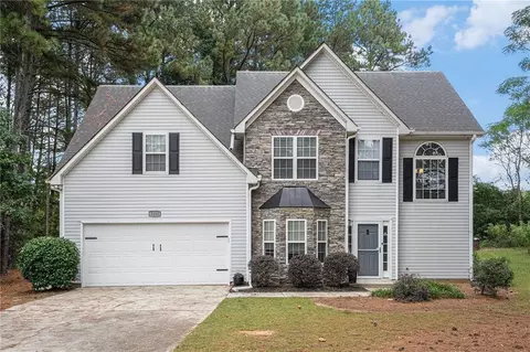 5220 Victoria Park Dr, Loganville, GA 30052