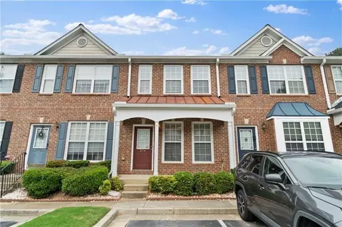 274 Paden Cove Trl, Lawrenceville, GA 30044