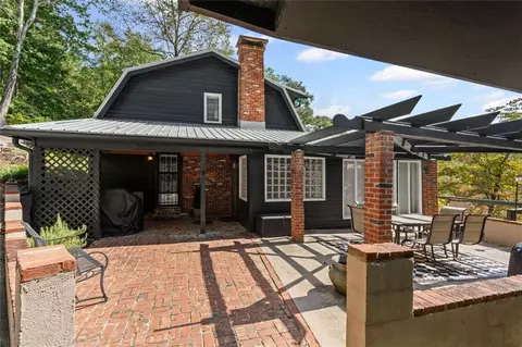 5469 Pine Forest Cir, Gainesville, GA 30504