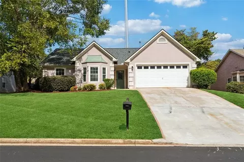 1425 Wheatfield Dr, Lawrenceville, GA 30043