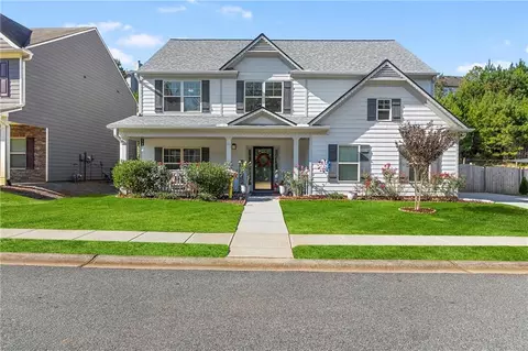 226 Creek View Ln, Acworth, GA 30102