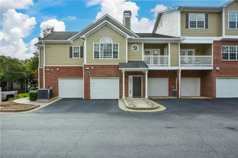 5104 Woodland Ln, Alpharetta, GA 30009