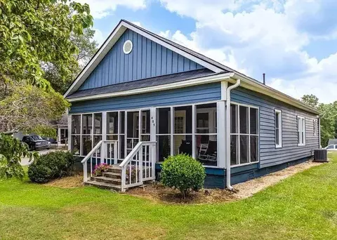 489 Williams St, Buford, GA 30518