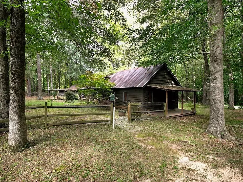 Exterior - 3401 Clay Rd SW, Austell, GA 30106 photo 1 of 8