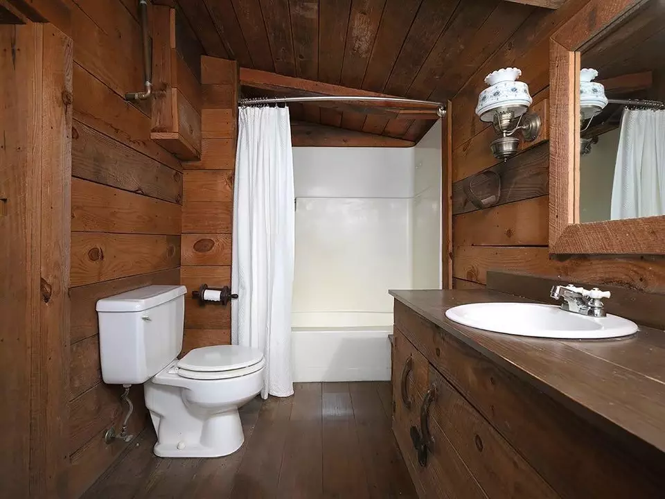 Bath - 3401 Clay Rd SW, Austell, GA 30106 photo 2 of 4