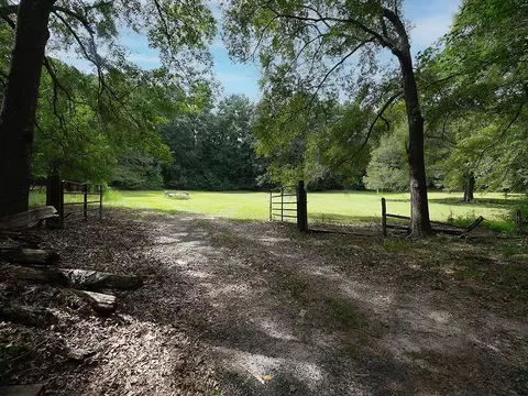 Exterior - 3401 Clay Rd SW, Austell, GA 30106 photo 3 of 8