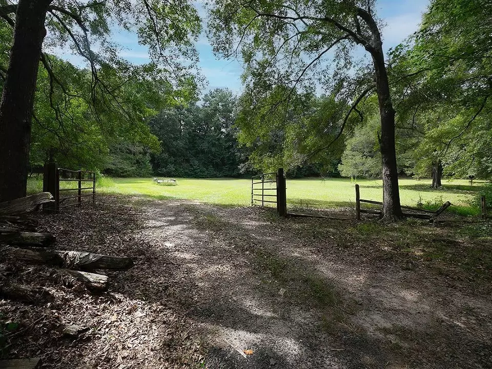 Exterior - 3401 Clay Rd SW, Austell, GA 30106 photo 3 of 8