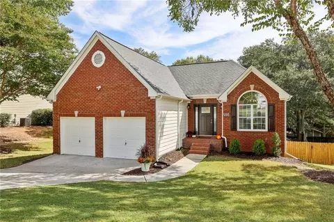1293 Dalesford Dr, Alpharetta, GA 30004