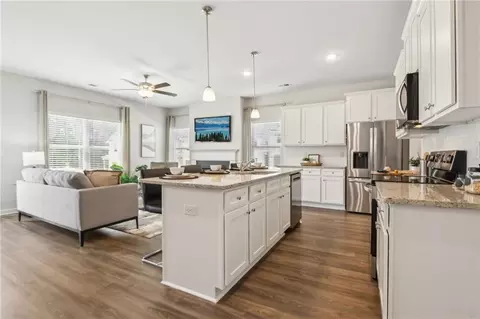 Kitchen - 6385 Warbler Ct, Morrow, GA 30260 photo 2 of 3
