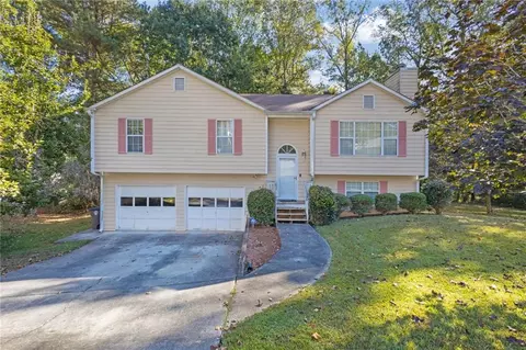 7350 Earls Ct, Douglasville, GA 30134