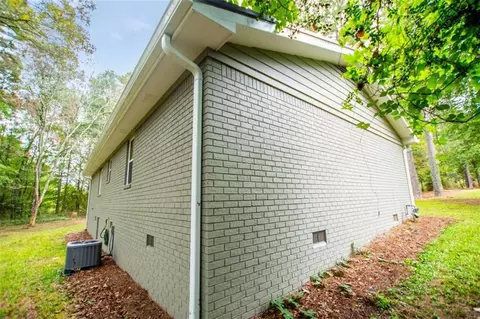 Exterior - 367 Frashier Rd, Carrollton, GA 30116 photo 10 of 11