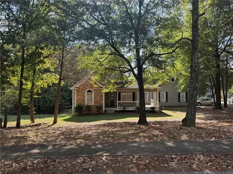 11 Honey Locust Ct, Cartersville, GA 30121