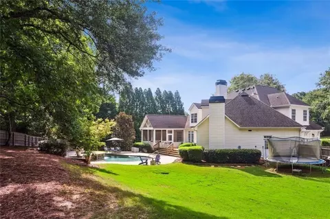 Exterior - 160 Wickham Dr, Tyrone, GA 30290 photo 5 of 8