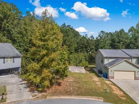 820 Tallulah Ct, Atlanta, GA 30349