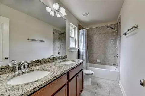 Bath - 460 Espy St, Buford, GA 30518 photo 8 of 11