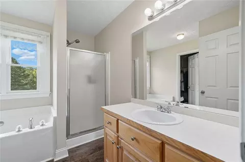 Bath - 106 Saddle Ridge Trl, Jasper, GA 30143 photo 1 of 5