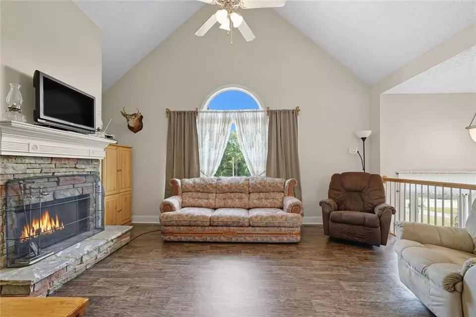 Living - 106 Saddle Ridge Trl, Jasper, GA 30143 photo 1 of 3