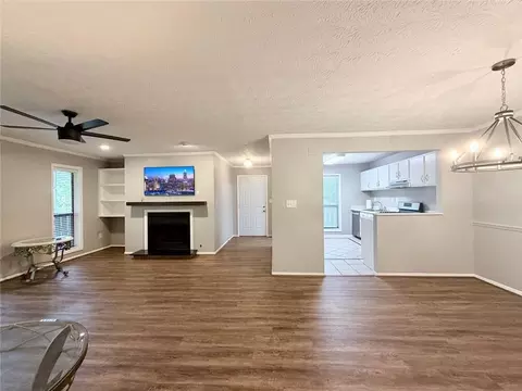 208 Woodcliff Dr, Atlanta, GA 30350
