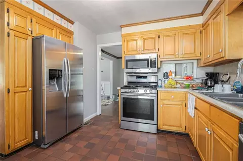 Kitchen - 488 Mcbrayer Rd, Buchanan, GA 30113 photo 4 of 4