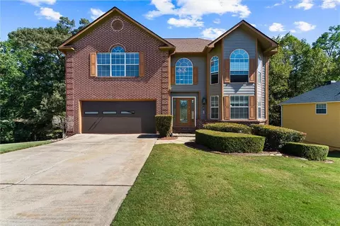 5513 Emily Cir, Ellenwood, GA 30294
