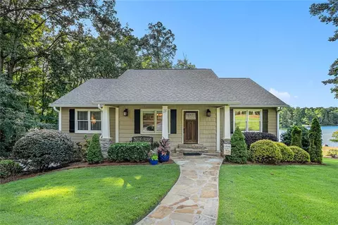 5207 Pine Pl, Villa Rica, GA 30180