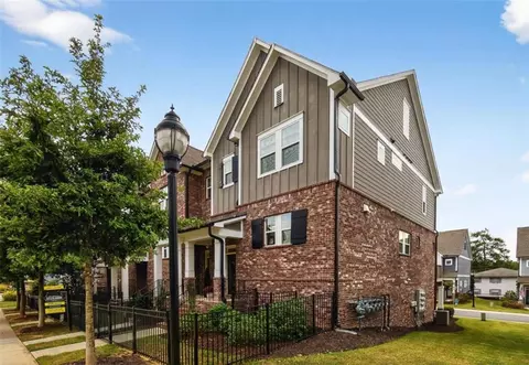 2748 Bell Dr SE, Smyrna, GA 30080