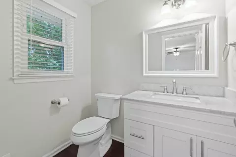 Bath - 11790 Highland Colony Dr, Roswell, GA 30075 photo 1 of 8