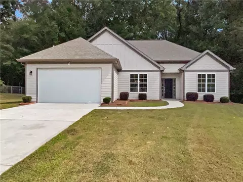 195 Sampson Ct, Covington, GA 30016
