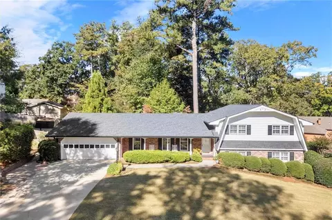 1728 Stonecliff Ct, Decatur, GA 30033