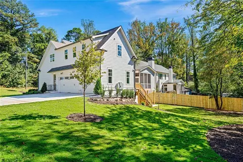 3010 Jefferson St, Chamblee, GA 30341 photo 2