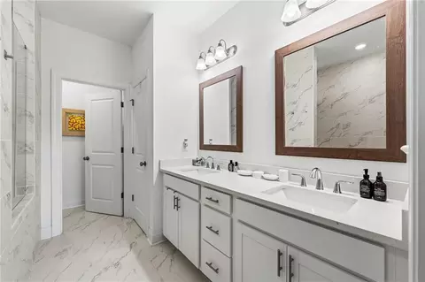 Bath - 3227 Bartee Walk, Suwanee, GA 30024 photo 3 of 7