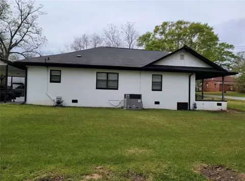 101 3rd St, Barnesville, GA 30204 photo 2