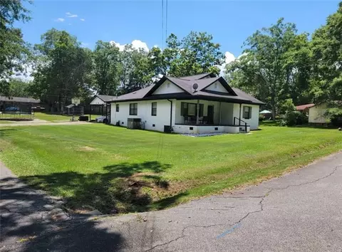 101 3rd St, Barnesville, GA 30204 photo 4