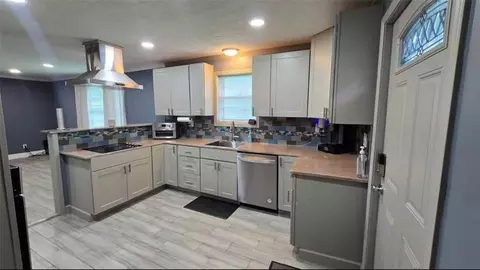 101 3rd St, Barnesville, GA 30204 photo 5