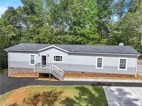 366 Charity Rd, Homer, GA 30547
