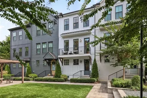121 Chestnut Cir, Atlanta, GA 30342