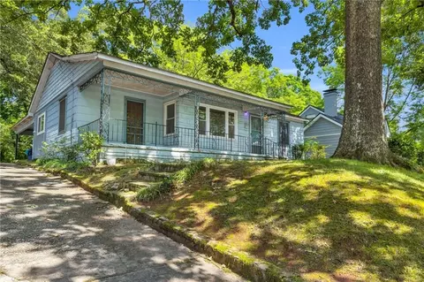 1810 Sylvan Rd, Atlanta, GA 30310