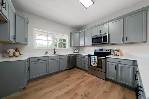 Kitchen - 1 Heather Cir, Cave Spring, GA 30124 photo 1 of 3