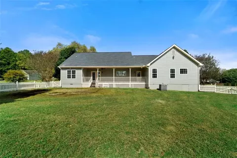 Exterior - 1 Heather Cir, Cave Spring, GA 30124 photo 6 of 8