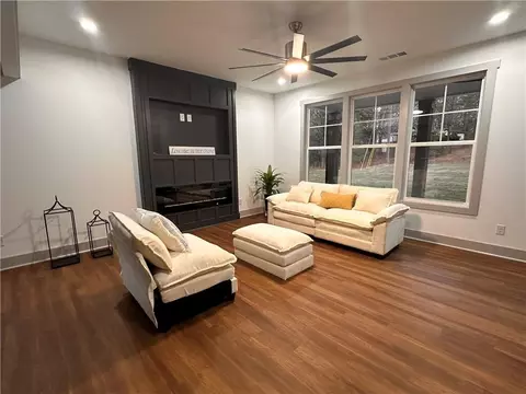 135 Eleanor Dr, Covington, GA 30016 photo 7