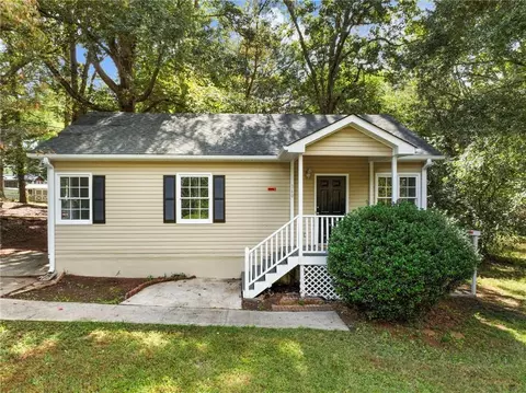 360 Cook Dr, Athens, GA 30601