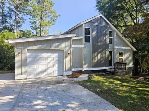 662 Hillside Dr, Cedartown, GA 30125